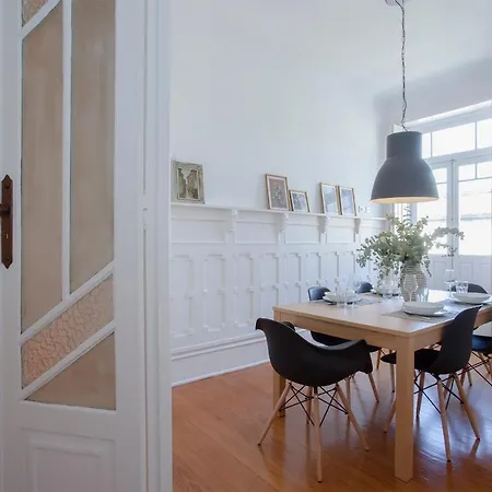 Liiiving - Telegrafo Classic Light Apartment *