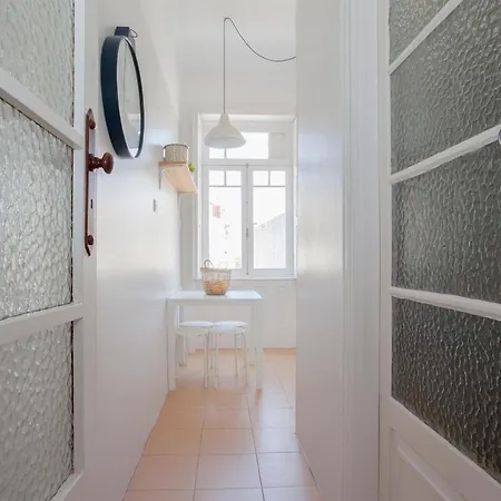 Liiiving - Telegrafo Classic Light Apartment *